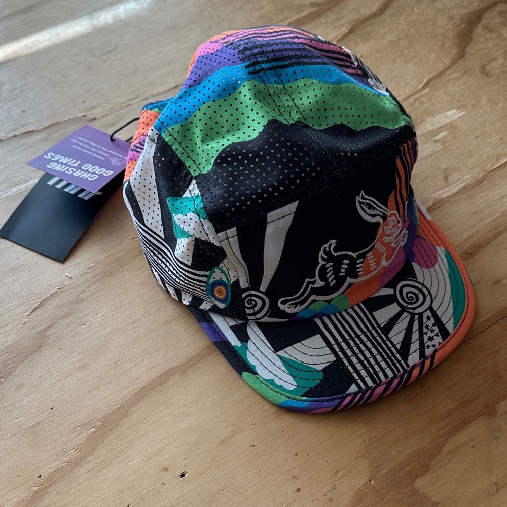 RNNR Jungalow party pace Pacer hat NWT 56cm Rnnr